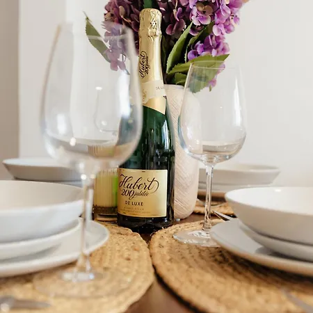 Sklenarova With Balcony Daire