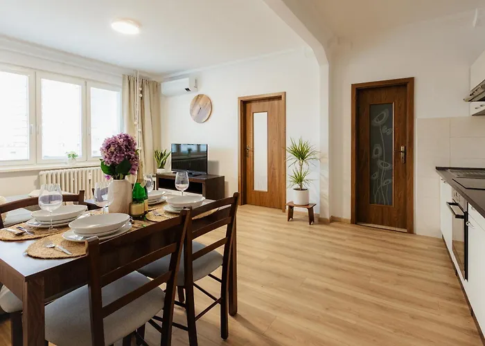 Sklenarova With Balcony Apartamento Bratislava
