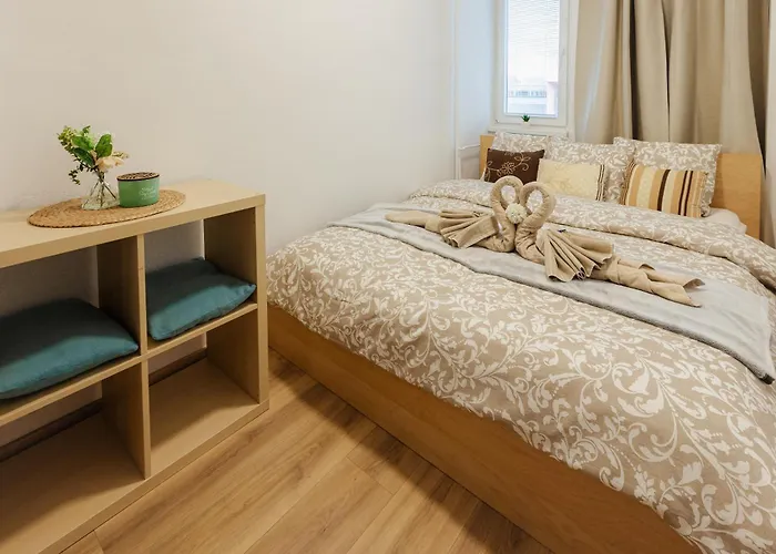 Sklenarova With Balcony Apartamento *