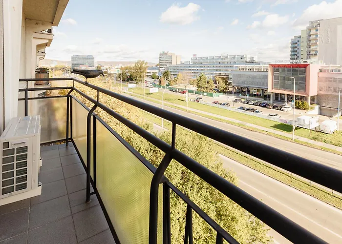 Apartamento Sklenarova With Balcony